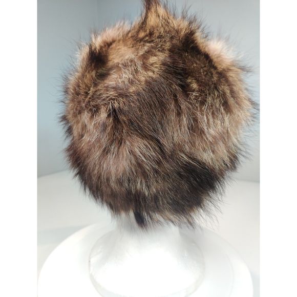 Vintage Racoon Mowhawk Style Hat from Canada 21.50\